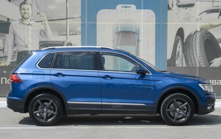 Volkswagen Tiguan II, 2018 год, 3 149 000 рублей, 5 фотография