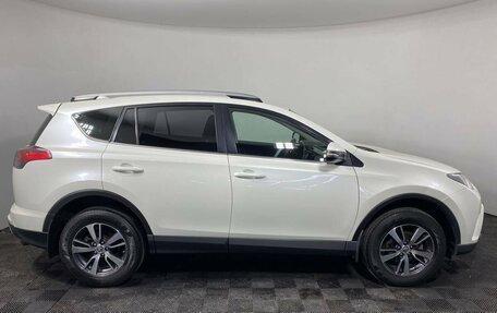 Toyota RAV4, 2016 год, 1 900 000 рублей, 4 фотография