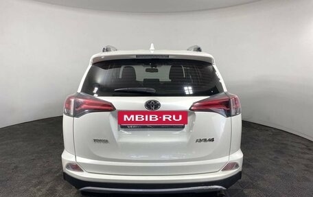 Toyota RAV4, 2016 год, 1 900 000 рублей, 6 фотография