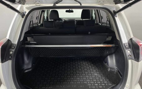 Toyota RAV4, 2016 год, 1 900 000 рублей, 10 фотография