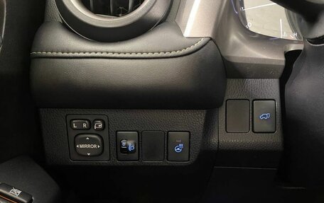 Toyota RAV4, 2016 год, 1 900 000 рублей, 14 фотография