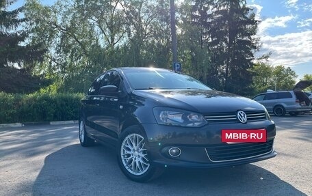 Volkswagen Polo VI (EU Market), 2015 год, 895 000 рублей, 2 фотография