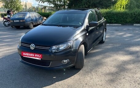 Volkswagen Polo VI (EU Market), 2015 год, 895 000 рублей, 3 фотография
