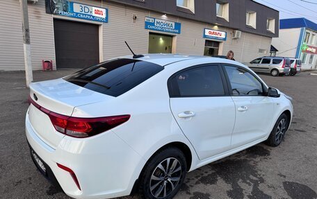 KIA Rio IV, 2017 год, 1 300 000 рублей, 5 фотография