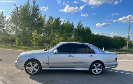Mercedes-Benz E-Класс, 1999 год, 670 000 рублей, 11 фотография