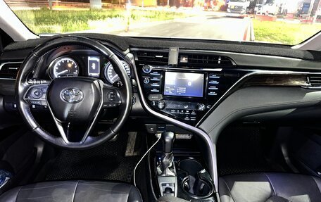 Toyota Camry, 2020 год, 1 870 000 рублей, 9 фотография