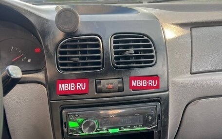 KIA Rio II, 2000 год, 200 000 рублей, 11 фотография