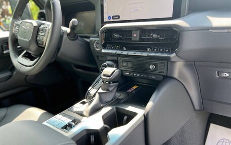Toyota Land Cruiser Prado, 2024 год, 8 590 000 рублей, 10 фотография