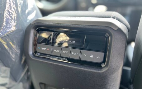 Toyota Land Cruiser Prado, 2024 год, 8 590 000 рублей, 11 фотография