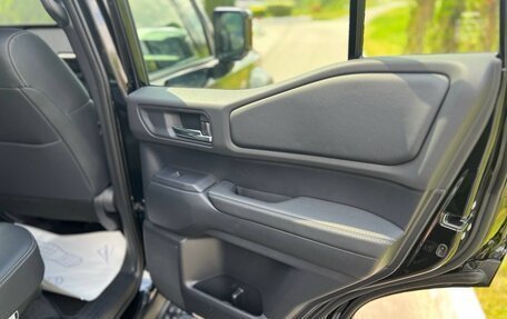 Toyota Land Cruiser Prado, 2024 год, 8 590 000 рублей, 15 фотография