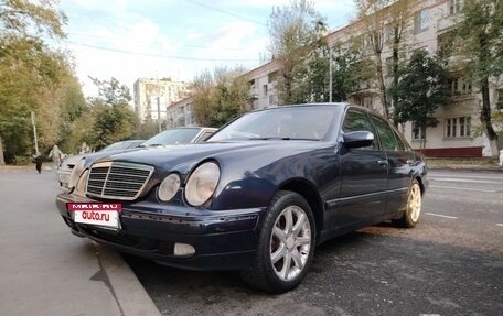 Mercedes-Benz E-Класс, 1999 год, 600 000 рублей, 4 фотография