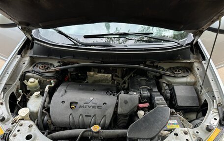 Mitsubishi Outlander III рестайлинг 3, 2008 год, 950 000 рублей, 9 фотография