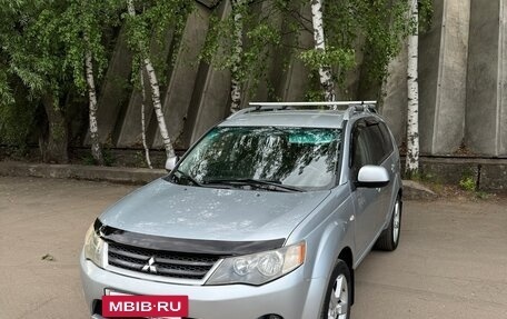 Mitsubishi Outlander III рестайлинг 3, 2008 год, 950 000 рублей, 3 фотография