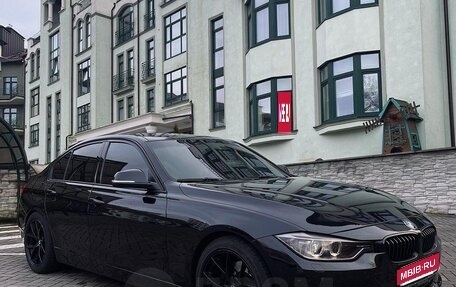 BMW 3 серия, 2011 год, 1 500 000 рублей, 1 фотография