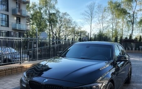 BMW 3 серия, 2011 год, 1 500 000 рублей, 13 фотография