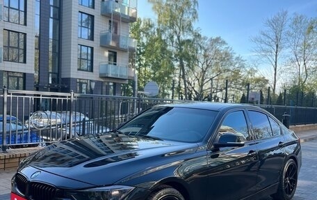 BMW 3 серия, 2011 год, 1 500 000 рублей, 14 фотография