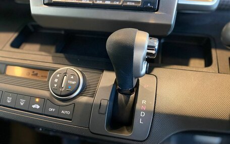 Honda Freed I, 2010 год, 1 270 000 рублей, 28 фотография