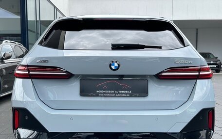 BMW 5 серия, 2024 год, 6 240 000 рублей, 6 фотография