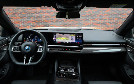 BMW 5 серия, 2024 год, 6 655 000 рублей, 7 фотография