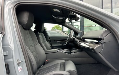 BMW 5 серия, 2024 год, 6 240 000 рублей, 11 фотография