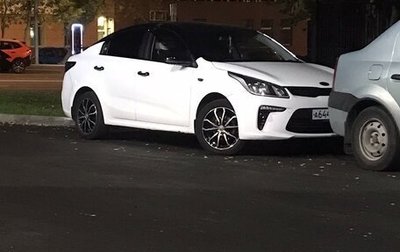 KIA Rio IV, 2017 год, 999 999 рублей, 1 фотография
