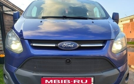 Ford Tourneo Custom I рестайлинг, 2017 год, 2 540 000 рублей, 22 фотография