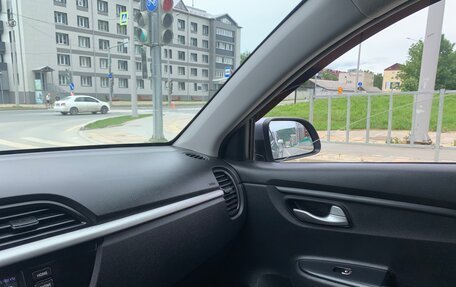 KIA Rio IV, 2019 год, 1 650 000 рублей, 13 фотография