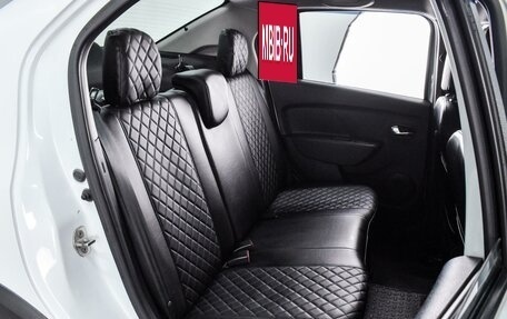 Renault Logan II, 2018 год, 1 099 000 рублей, 7 фотография