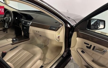 Mercedes-Benz E-Класс, 2011 год, 1 650 000 рублей, 14 фотография