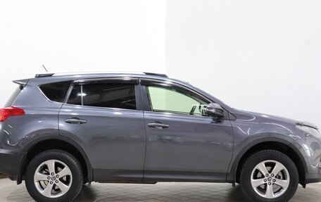 Toyota RAV4, 2015 год, 1 980 000 рублей, 4 фотография