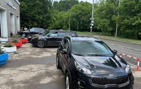 KIA Sportage IV рестайлинг, 2018 год, 1 950 000 рублей, 4 фотография