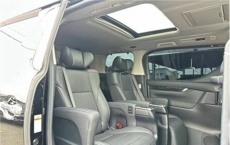 Toyota Alphard III, 2021 год, 3 440 000 рублей, 24 фотография