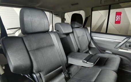 Mitsubishi Pajero IV, 2012 год, 1 597 000 рублей, 15 фотография