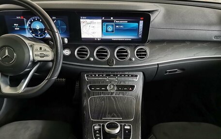 Mercedes-Benz E-Класс, 2018 год, 3 395 000 рублей, 11 фотография