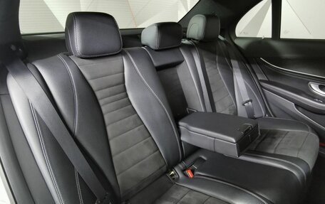 Mercedes-Benz E-Класс, 2018 год, 3 395 000 рублей, 13 фотография