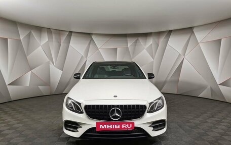 Mercedes-Benz E-Класс, 2018 год, 3 395 000 рублей, 7 фотография