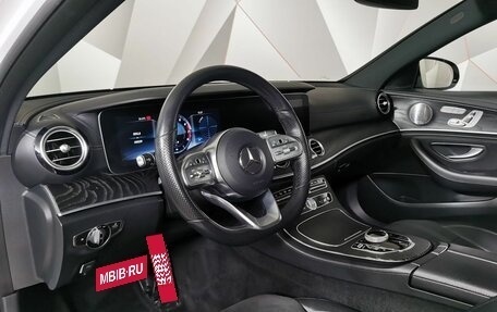 Mercedes-Benz E-Класс, 2018 год, 3 395 000 рублей, 14 фотография