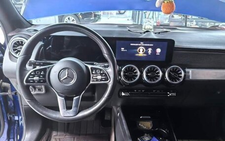Mercedes-Benz GLB, 2021 год, 2 440 000 рублей, 4 фотография
