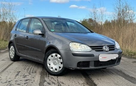 Volkswagen Golf V, 2004 год, 400 000 рублей, 2 фотография