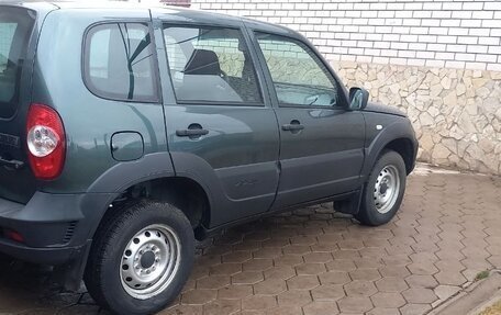 Chevrolet Niva I рестайлинг, 2019 год, 800 000 рублей, 2 фотография