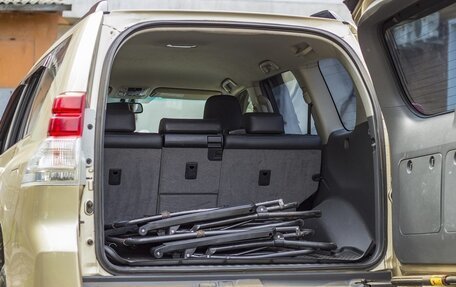 Toyota Land Cruiser Prado 150 рестайлинг 2, 2010 год, 3 000 000 рублей, 8 фотография