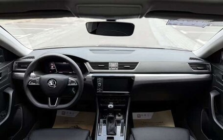 Skoda Superb III рестайлинг, 2021 год, 2 029 000 рублей, 8 фотография
