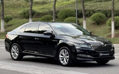 Skoda Superb III рестайлинг, 2021 год, 2 029 000 рублей, 3 фотография