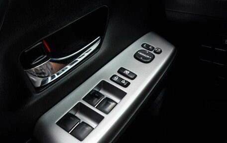 Toyota Prius v (+) I (ZVW40/41) рестайлинг, 2019 год, 2 480 000 рублей, 18 фотография