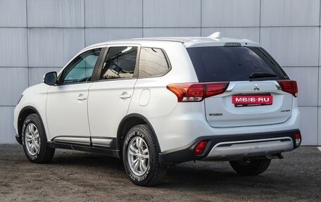 Mitsubishi Outlander III рестайлинг 3, 2019 год, 2 180 000 рублей, 2 фотография