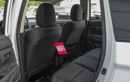 Mitsubishi Outlander III рестайлинг 3, 2019 год, 2 180 000 рублей, 11 фотография