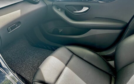 Mercedes-Benz C-Класс, 2018 год, 2 550 000 рублей, 27 фотография