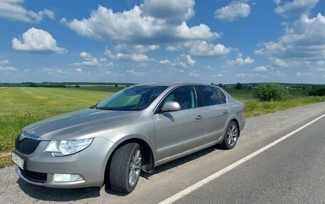 Skoda Superb III рестайлинг, 2012 год, 1 090 000 рублей, 8 фотография