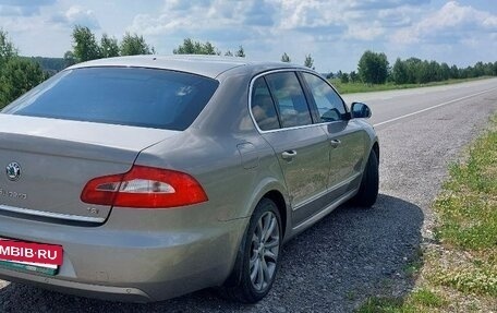 Skoda Superb III рестайлинг, 2012 год, 1 090 000 рублей, 7 фотография