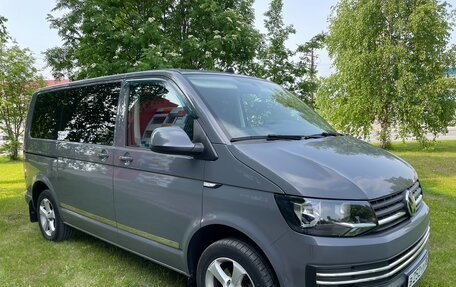 Volkswagen Caravelle T6 рестайлинг, 2019 год, 3 900 000 рублей, 2 фотография